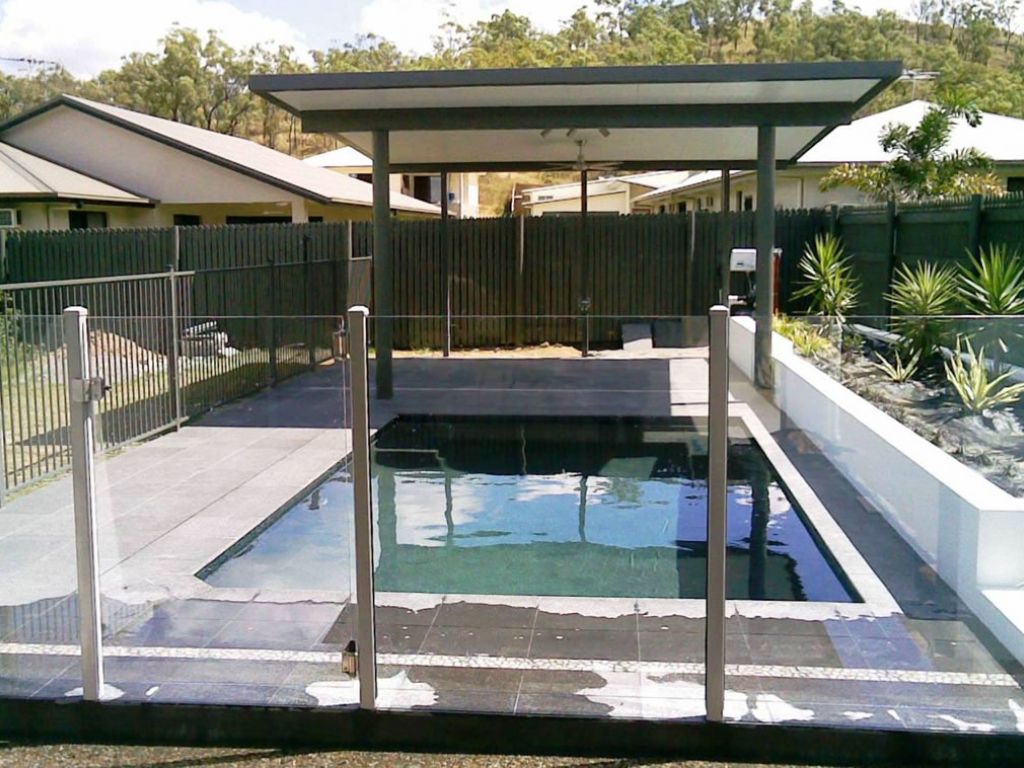 glass-pool-fencing-03