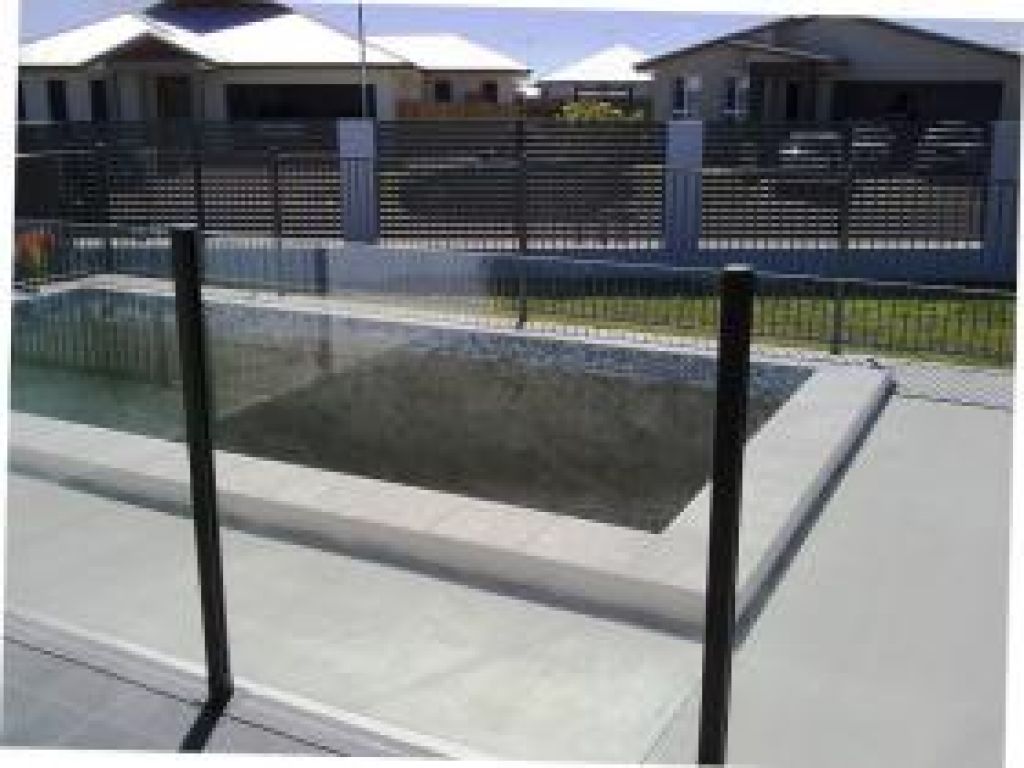 glass-pool-fencing-23