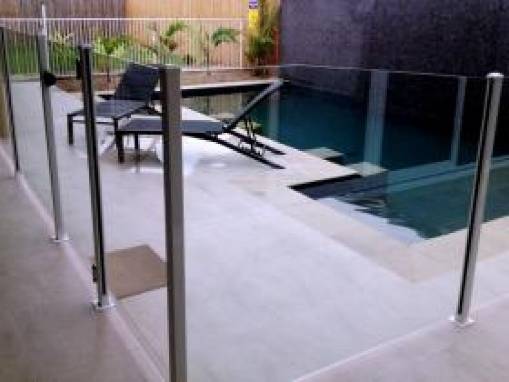 glass-pool-fencing-24