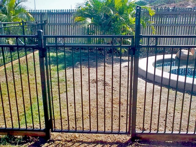 aluminium-pool-fencing-16