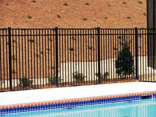 aluminium-pool-fencing-01