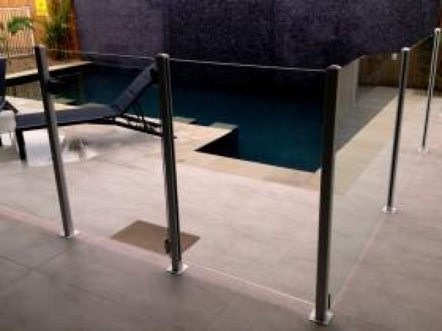 glass-pool-fencing-27