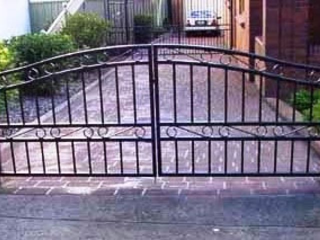 sliding-swinging-gate-01